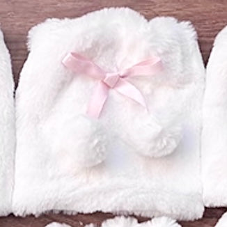 ♡ Snow bunny ankle warmers ♡